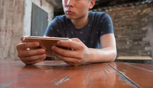 mobile phone, macro, hand, game, iphone, mobile phone, iphone, iphone, iphone, iphone, iphone. Matching a playable ad to the real destination experience